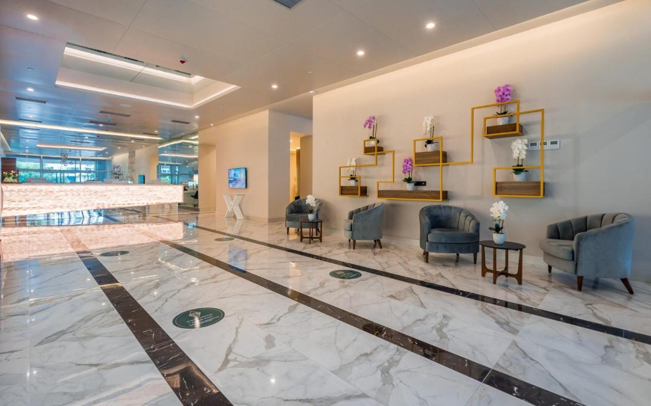 Orbi City Suite With Sea View Batoemi Buitenkant foto