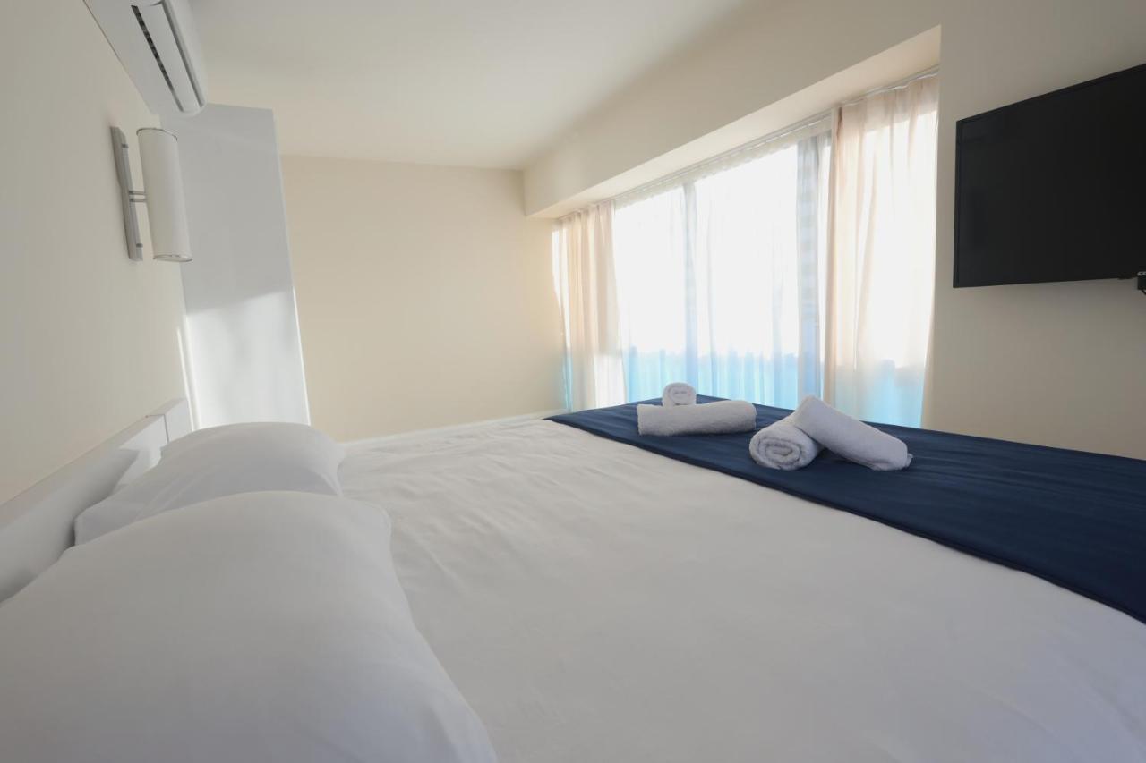 Orbi City Suite With Sea View Batoemi Buitenkant foto