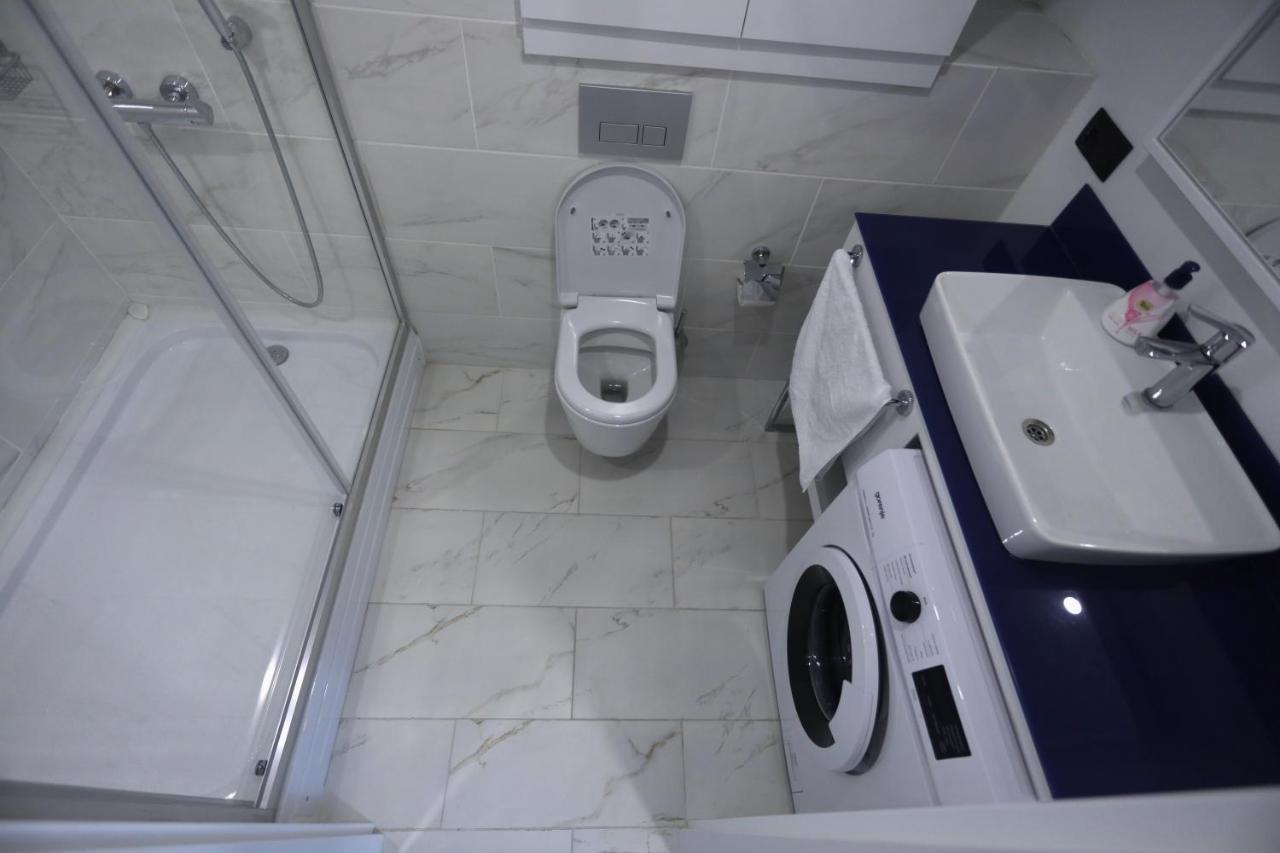 Orbi City Suite With Sea View Batoemi Buitenkant foto