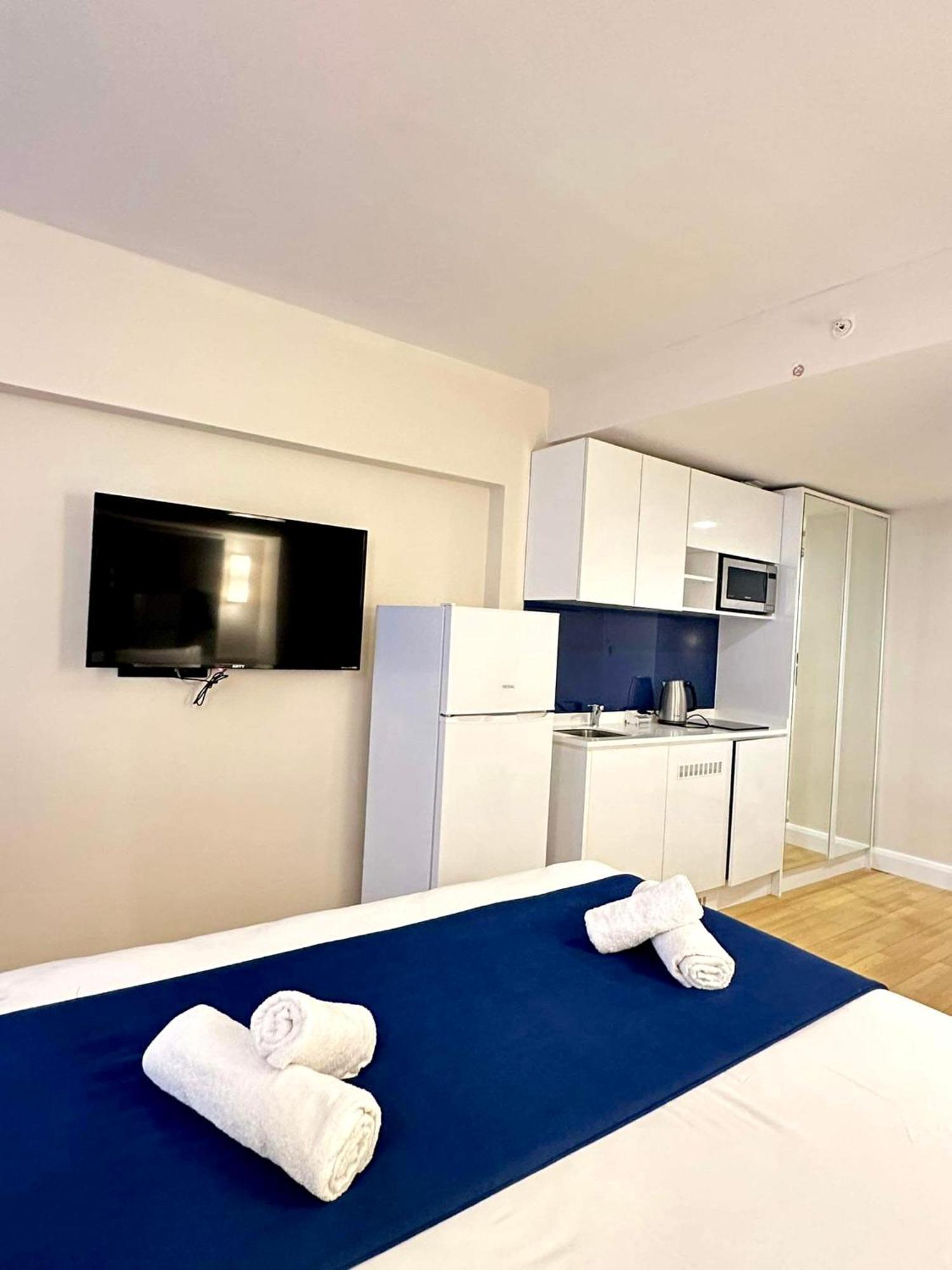 Orbi City Suite With Sea View Batoemi Buitenkant foto