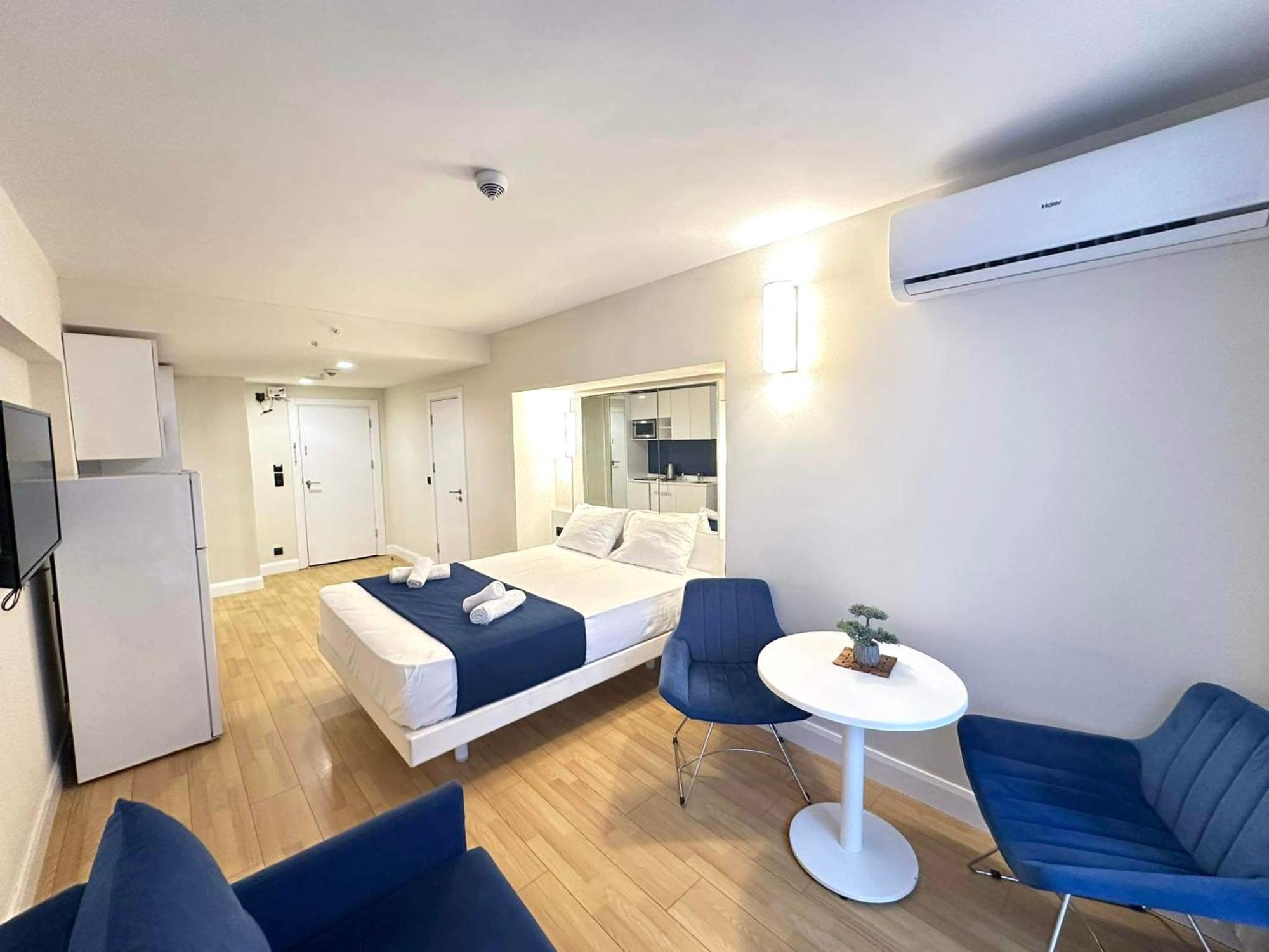 Orbi City Suite With Sea View Batoemi Buitenkant foto
